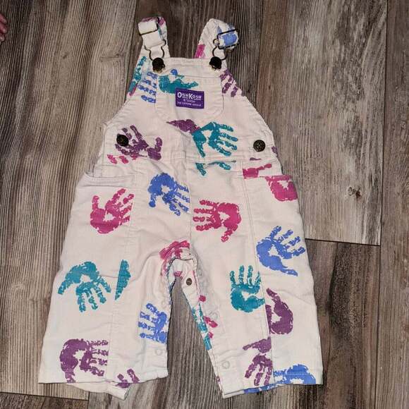 OshKosh B'Gosh Other - Vintage OshKosh B'Gosh Overalls Vestbak Handprint White Size 3-6 Month Corduroy